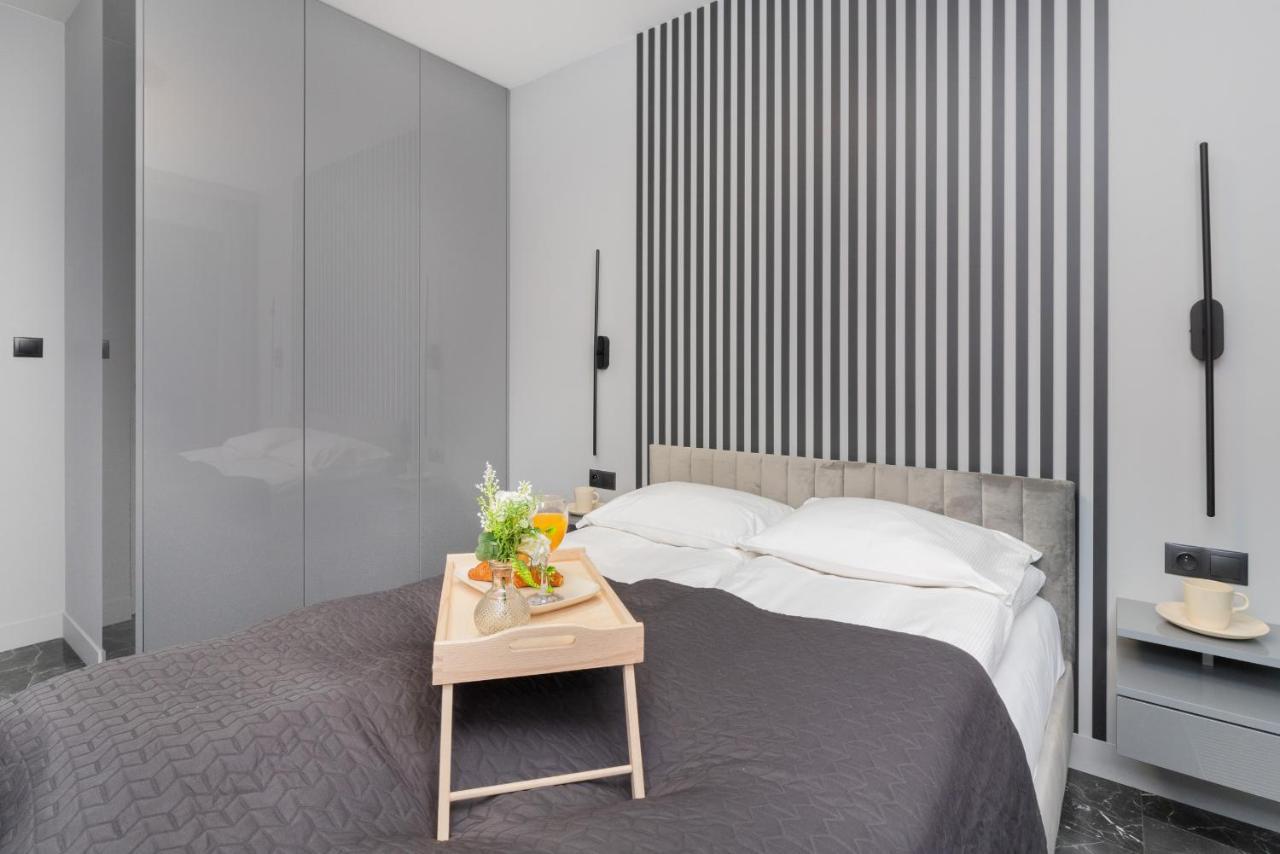 Luxurious Apartment With Two Bedrooms And Parking In Gdynia By Noclegi Renters Eksteriør billede