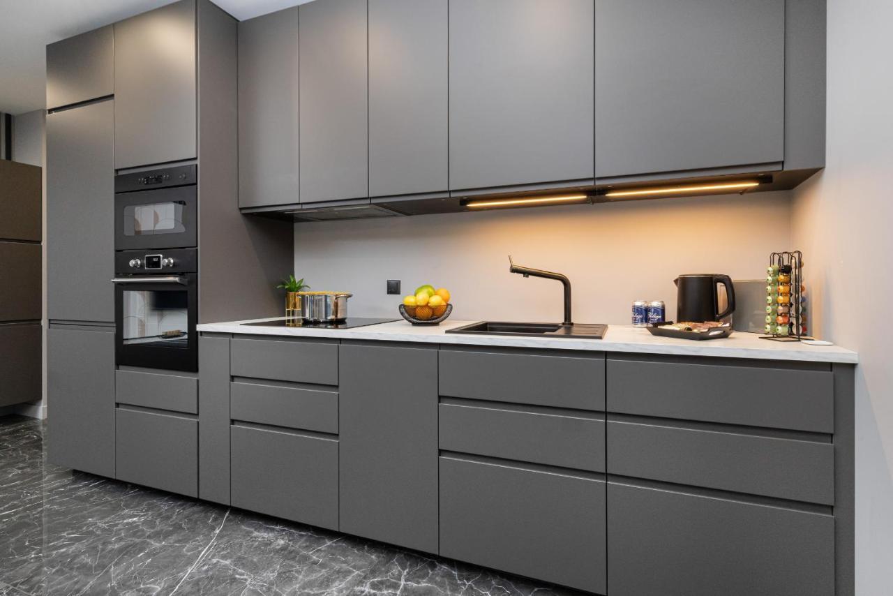 Luxurious Apartment With Two Bedrooms And Parking In Gdynia By Noclegi Renters Eksteriør billede